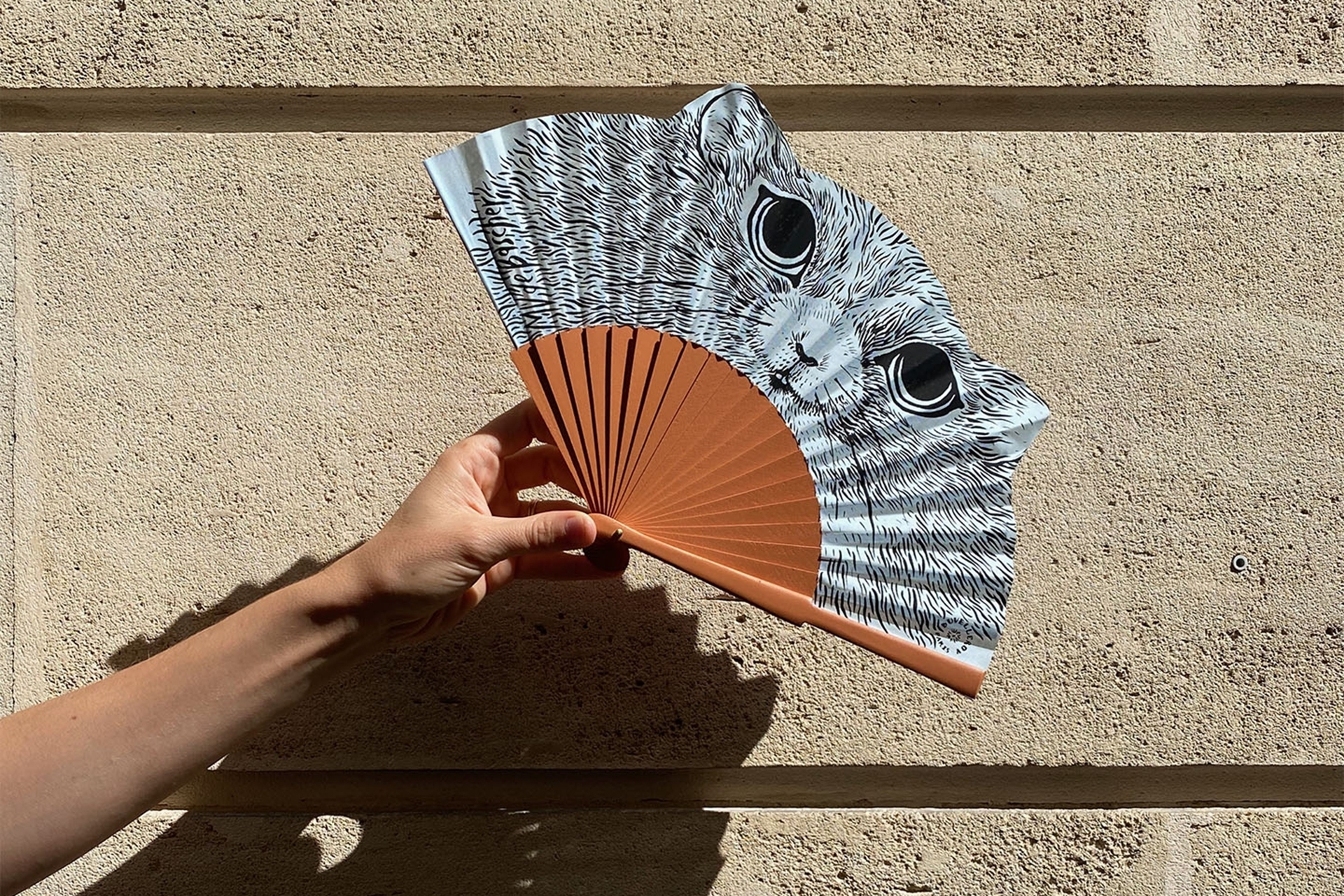 Where can i buy a hand fan store