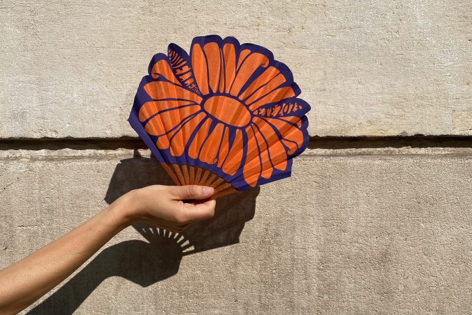 Eventail-Marguerite-violet-extatique