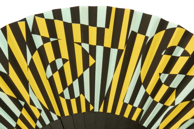 Anamorphee-x-Duvelleroy-–-Eventail-Jaune-et-Vert-deau-detail-fond-blanc-web