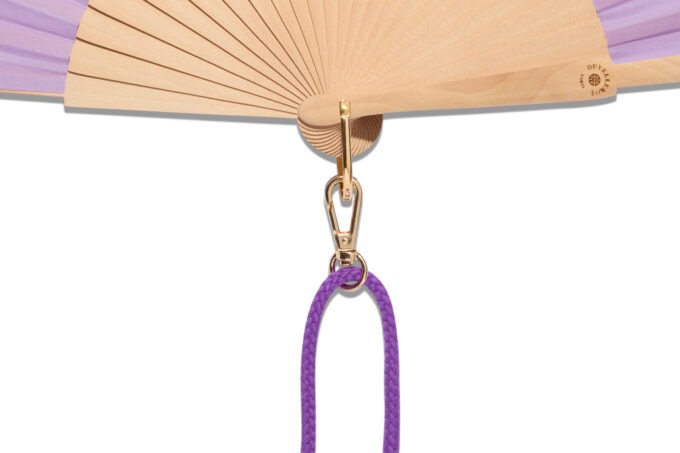 Eventail-Take-Away-Lila-detail-1-fond-blanc-web